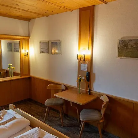 Gasthof Walburg Värdshus Ruderatshofen